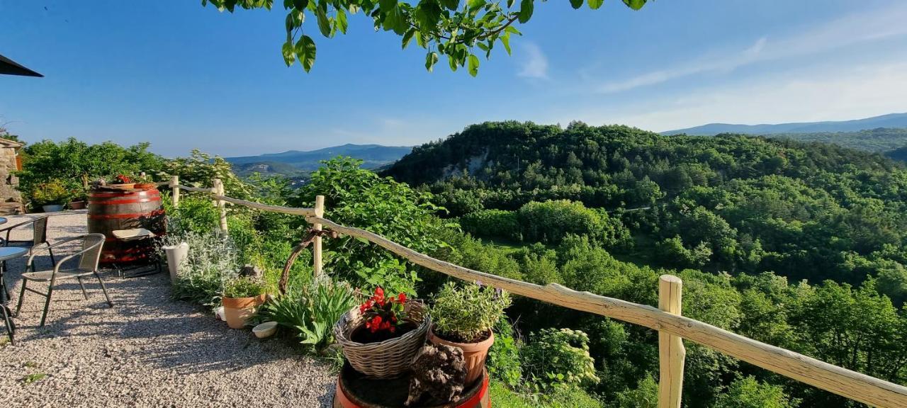 Apartment Hum-The Smallest Town In The World Екстериор снимка