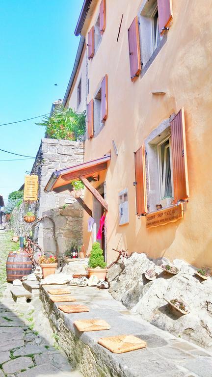Apartment Hum-The Smallest Town In The World Екстериор снимка